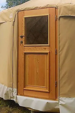 Dveře 160/90 cm s oknem, jednokřídlé, izolační dvojsklo, FAB zámek, kliky + kování