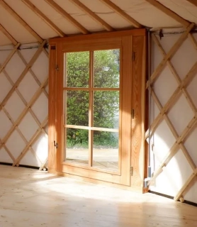 Okno otvíravě sklopné, celoprosklené